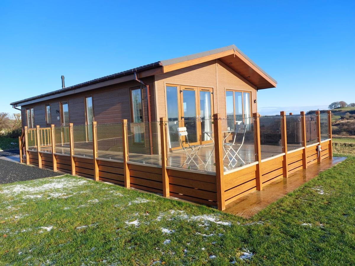 Luxury Family Beechwood Lodge With Hot Tub Lochwinnoch Exteriér fotografie